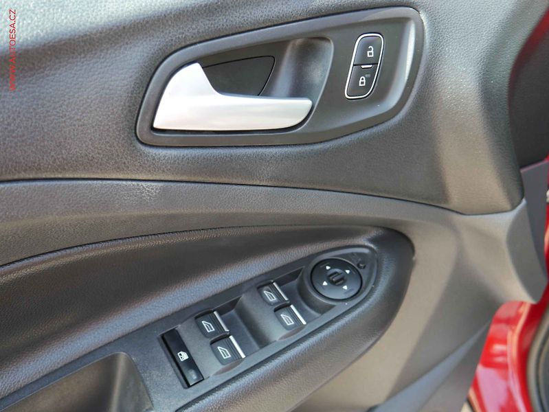 Ford Kuga (2019) 1.5 EB, ČR, AC, navi - fotka 12 z 20