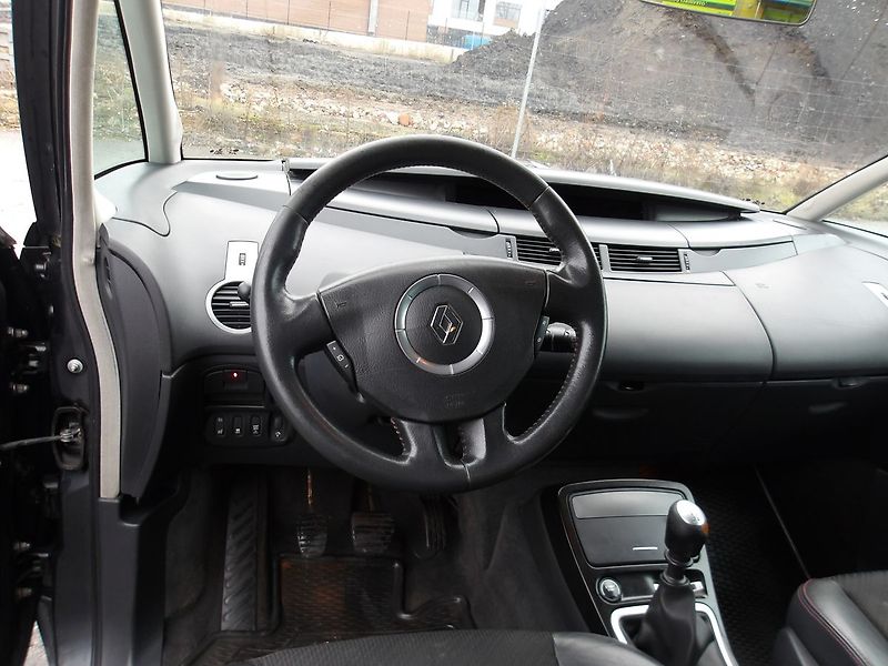 Renault Espace 2,0DCi 110kW 2 x ALU KOLA - fotka 16 z 36