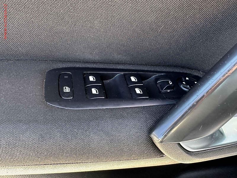 Peugeot 308 (2015) 1.6 HDi, ČR, AC, temp - fotka 11 z 19