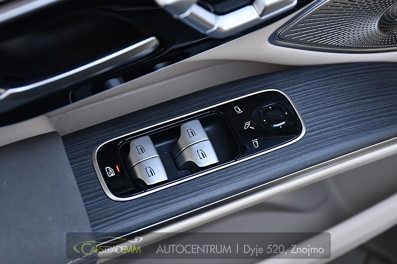 Mercedes-Benz EQS 450 4MATIC AMG HYPERSCREEN - fotka 27 z 63