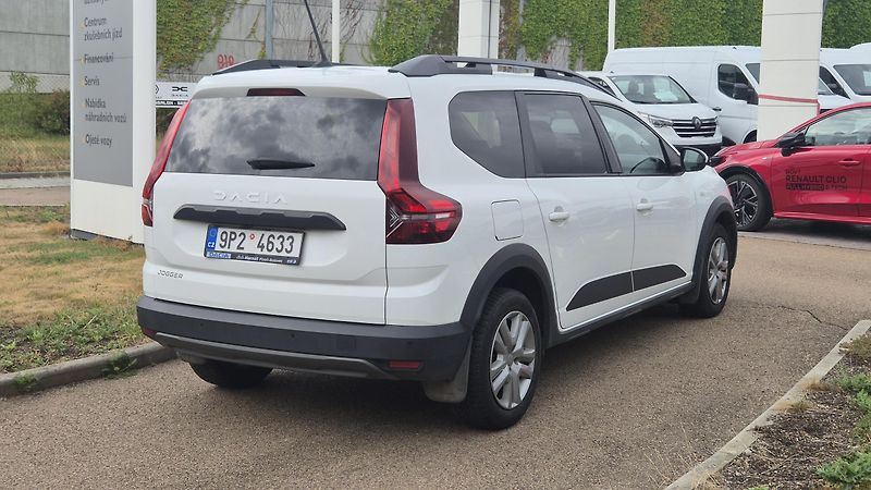 Dacia Jogger (2022) Expression TCe100 ECO-G 5 míst - fotka 3 z 10