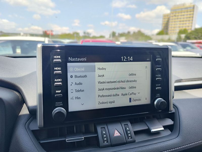 Toyota RAV4 2.5 HEV/163kW Executive 4WD - fotka 20 z 32