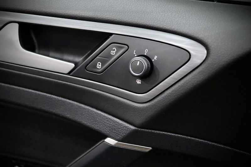 Volkswagen Golf 7 Facelift 1.4 TSI 92 kW - fotka 21 z 40
