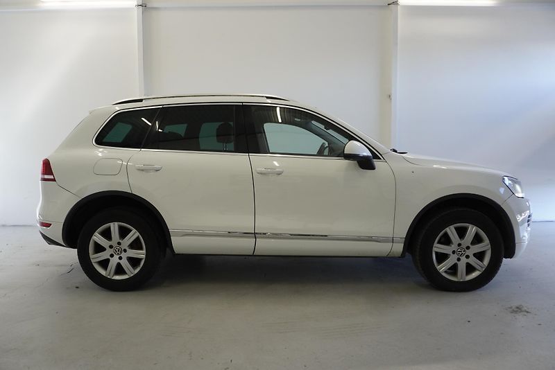 Volkswagen Touareg (2013) 3,6 V6 FSI AUTOMAT 4X4 KŮŽE - fotka 5 z 31