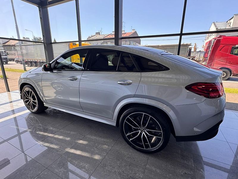 Mercedes-Benz GLE (2026) 450 d 4MATIC kupé - fotka 3 z 25