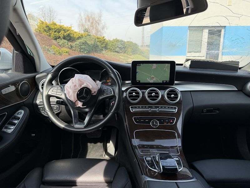 Mercedes-Benz Třídy C C 400 245kW 4x4 EXCLUSIVE  - fotka 8 z 16