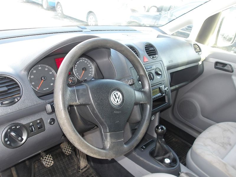 Volkswagen Caddy 1,4i ČR 5 MÍST NOVÉ BRZDY ! - fotka 17 z 26
