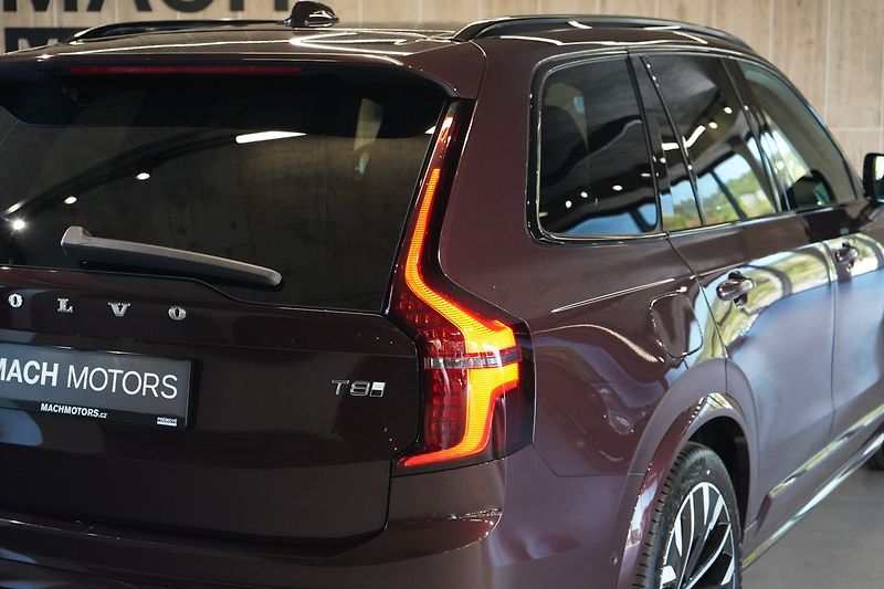 Volvo XC90 T8 PLUS Dark, Vzduch, 360° - fotka 7 z 49