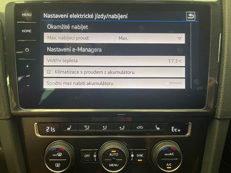 Volkswagen e-Golf 93,1% SoH, tep.čerp. virtual k - fotka 89 z 95