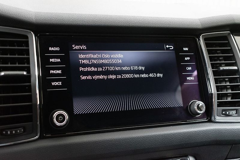 Škoda Kodiaq 2.0 TDI 4x4*STYLE*TAŽNÉ*ČR 1.M - fotka 38 z 49