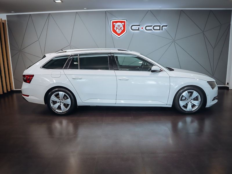 Škoda Superb 2.0 TDI DSG 140kW 4x4 L&K - fotka 4 z 25