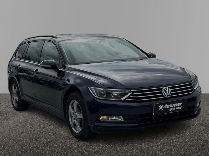 Volkswagen Passat Trendline - fotka 3 z 7