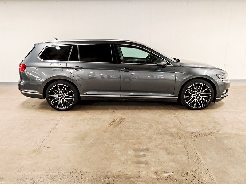 Volkswagen Passat (2015) Variant 2.0 TDI DSG 4x4 Highli - fotka 26 z 32
