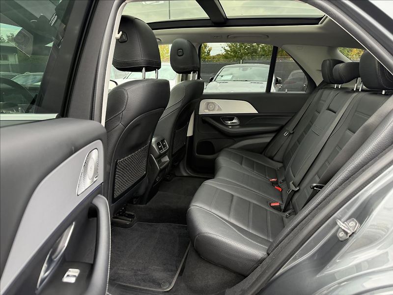 Mercedes-Benz GLE 350de 4MATIC AMG linie - fotka 11 z 14