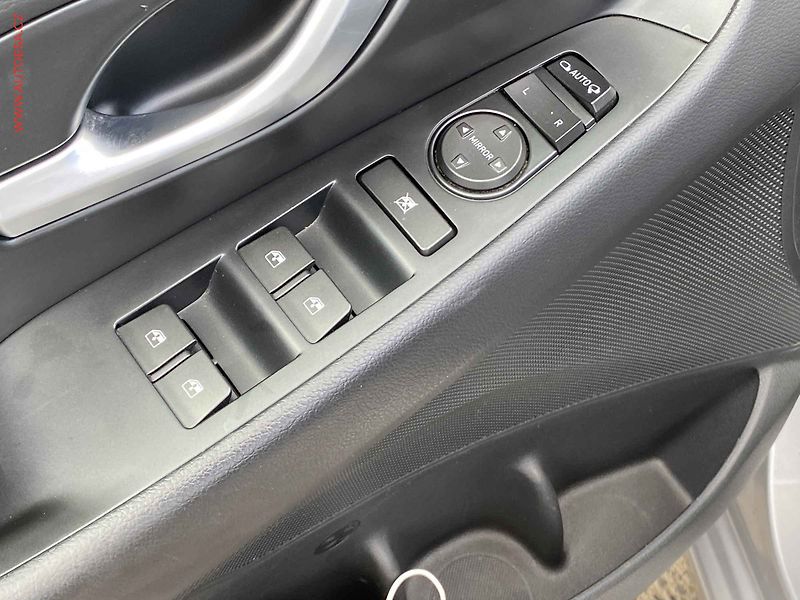 Hyundai i30 (2023) 1.5 DPi, 2.maj,ČR, Smart - fotka 11 z 18