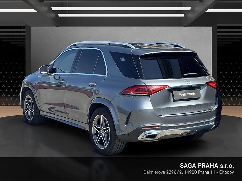 Mercedes-Benz GLE 400 d 4MATIC AMG Line Night - fotka 7 z 18