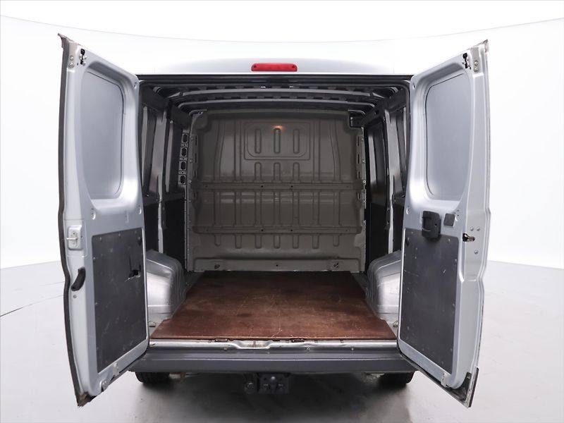 Peugeot Boxer 2,2 HDI 96kW Access CZ DPH - fotka 9 z 26