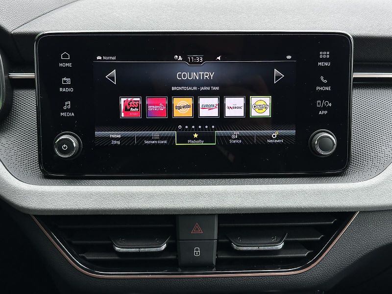 Škoda Kamiq 1.5TSi DSG 150PS LED V.Cockpit - fotka 21 z 35