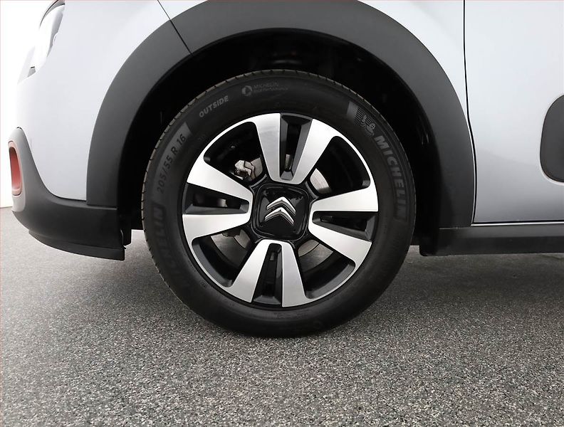 Citroën C3 (2021) 1.2 PureTech, Serv.kniha, Navi - fotka 18 z 18
