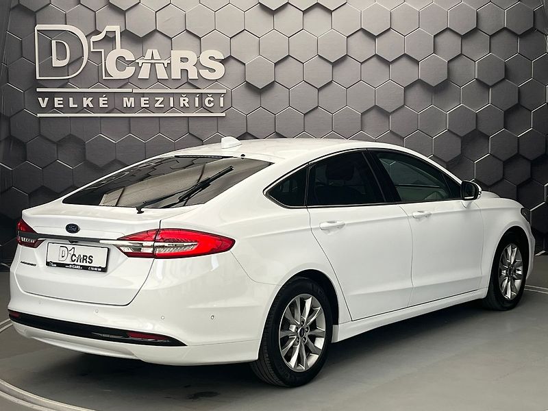 Ford Mondeo 2,0 Titanium LED Dynamic - fotka 5 z 52