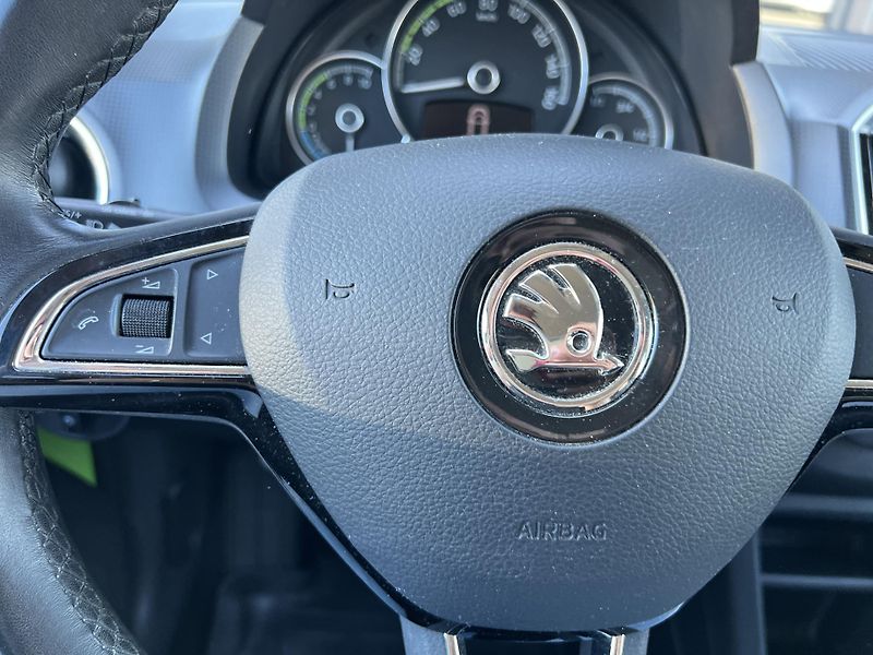 Škoda Citigo e iV 61kw KLIMA TEMPOMAT ALU - fotka 13 z 39