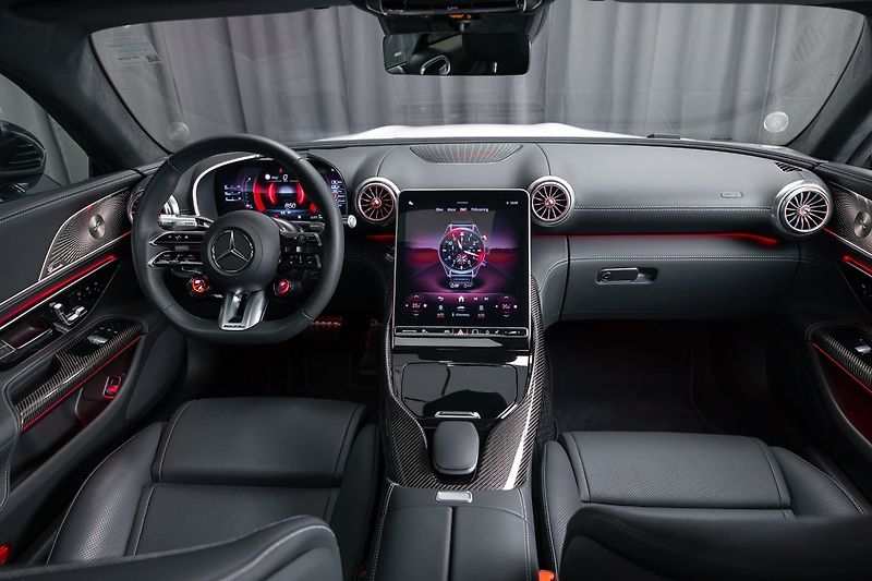 Mercedes-Benz AMG GT 63 4M+ AMG Premium+ HuD Burm P - fotka 14 z 30