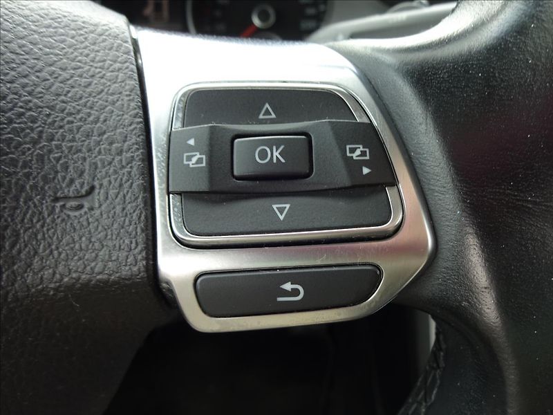 Volkswagen Passat CC 2.0TDi 125kW - fotka 47 z 70