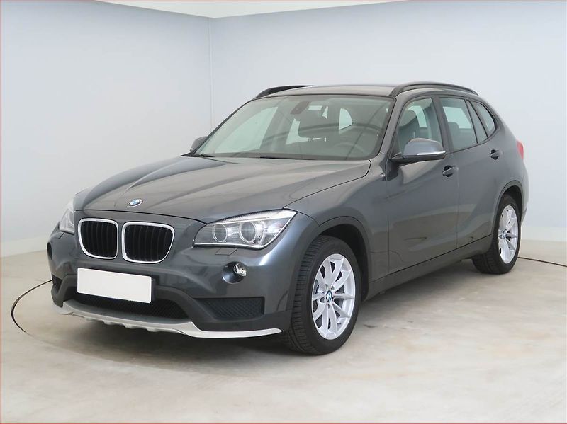 BMW X1 (2015) xDrive20d, 4X4, Automat, Kůže - fotka 2 z 16