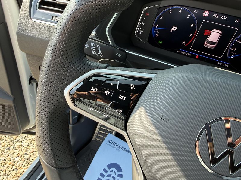 Volkswagen Tiguan R-Line 2,0 TSi/180kW 4x4 DSG - fotka 19 z 115