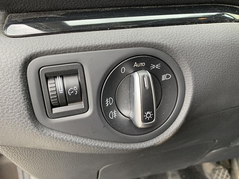 Seat Alhambra (2015) 2.0TDi, 103KW, EL.DVEŘE+KUFR - fotka 16 z 30