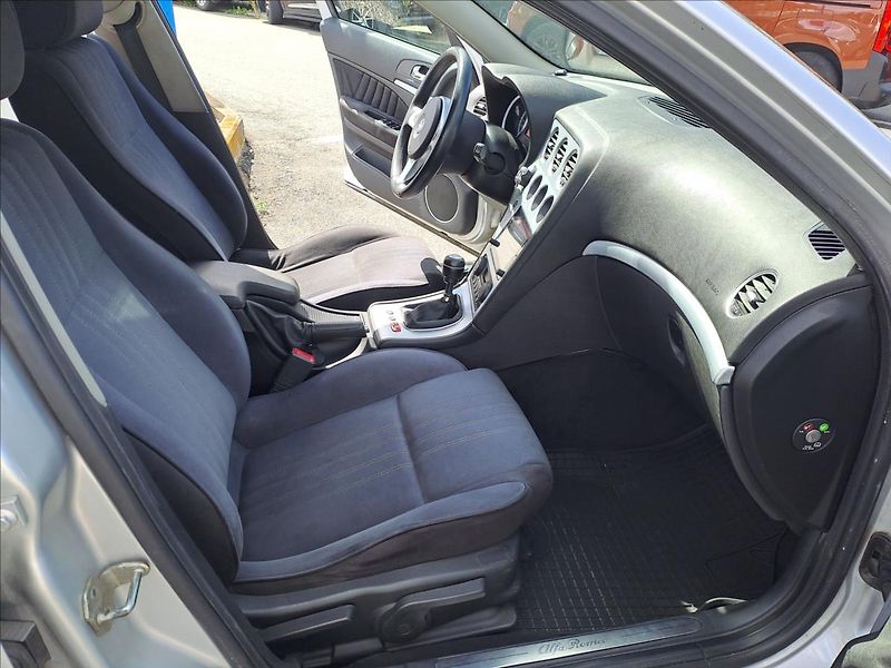 Alfa Romeo 159 1,9 JTD - fotka 8 z 13