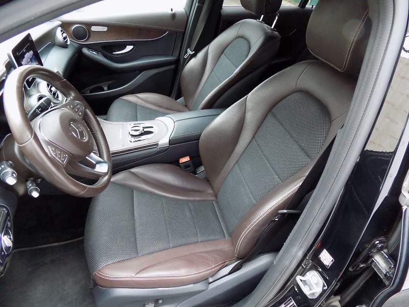 Mercedes-Benz GLC (2018) 250d/AMG Line/4-Matic/ČR/DPH/ - fotka 9 z 40
