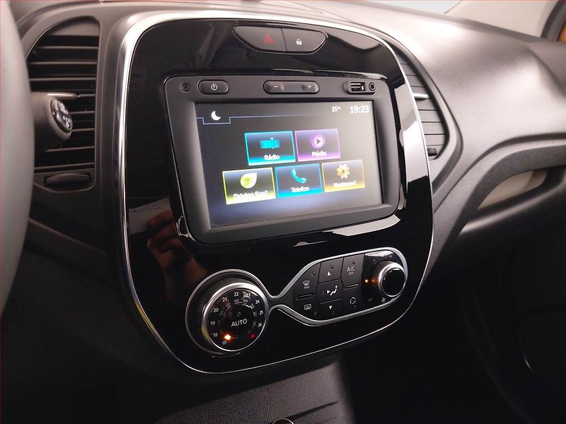 Renault Captur (2020) Limited 0.9 TCe, Serv.kniha - fotka 12 z 18