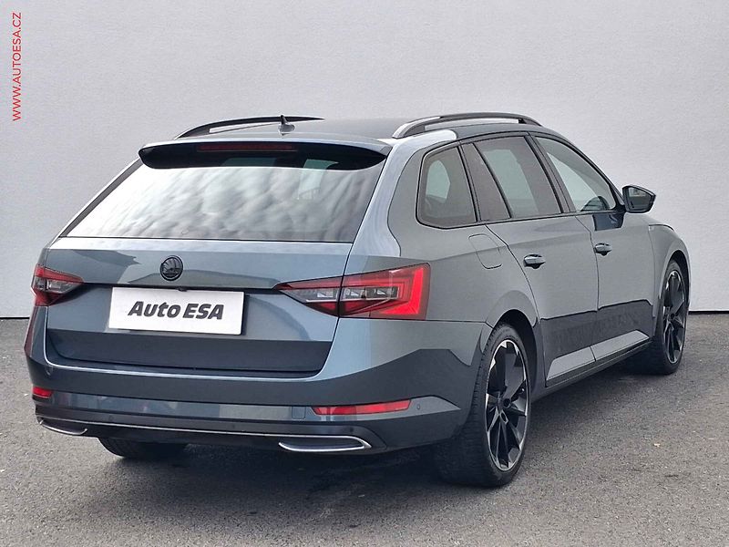 Škoda Superb (2019) 2.0 TDi, Sportline, DSG - fotka 4 z 21