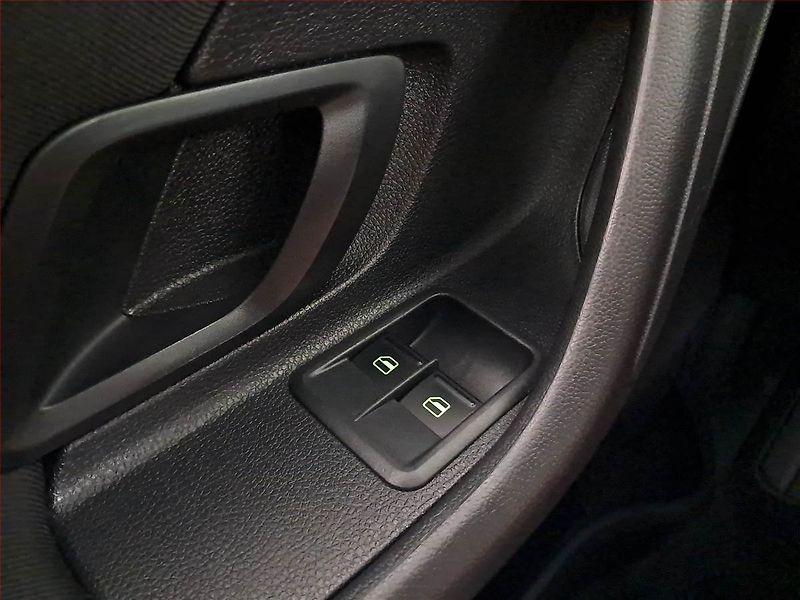 Škoda Fabia (2014) 1.2 TSI, Tempomat - fotka 19 z 19