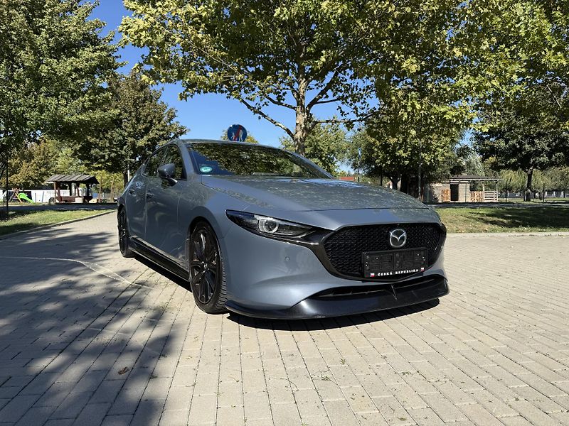 Mazda 3 2.0 Skyactiv-X Mild-Hybrid - fotka 16 z 33