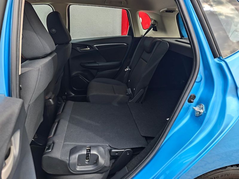 Honda Jazz (2018) 1.5 i-VTEC Dynamic Kamera 96kW - fotka 15 z 44