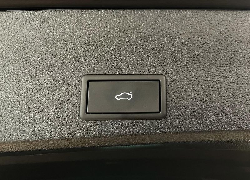 Seat Ateca 2.0TDI 4WD FR DSG, ČR, 1.MAJ. - fotka 10 z 33