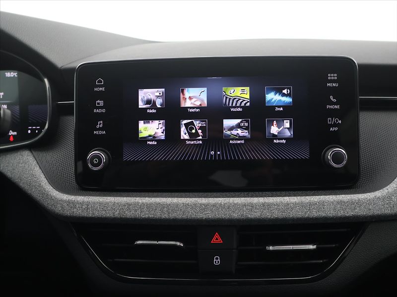 Škoda Kamiq 1,0 TSi 70kW Selection - fotka 18 z 27