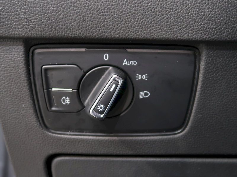 Volkswagen Passat (2022) BUSINESS 1.5TSI EVO 110KW - fotka 36 z 39