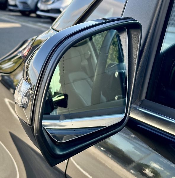 Mercedes-Benz Třídy V (2021) V 220d AVG 4M AIRMATIC - fotka 31 z 31