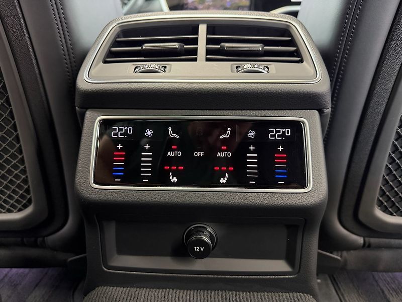 Audi RS 6 PERFORMANCE FULL, KARBON, BLAC - fotka 34 z 38