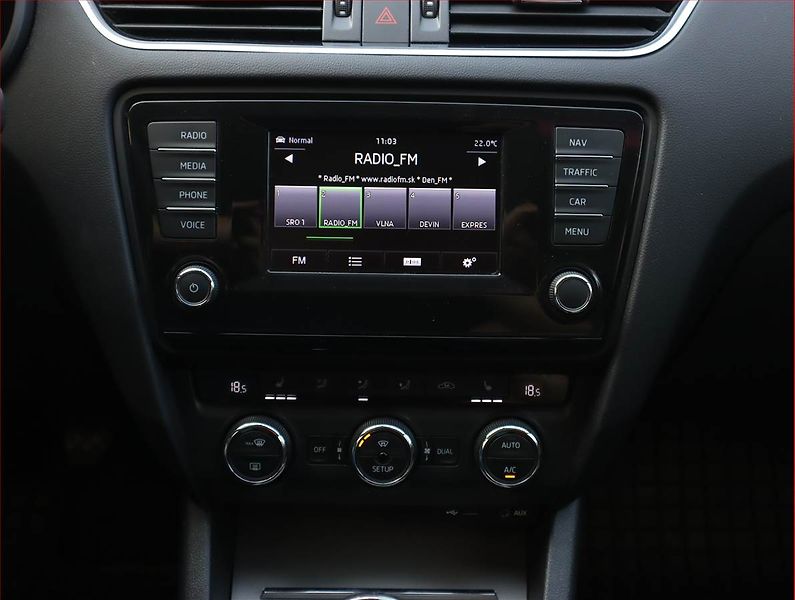 Škoda Octavia (2014) Greenline 1.6 TDI, Navi - fotka 12 z 19