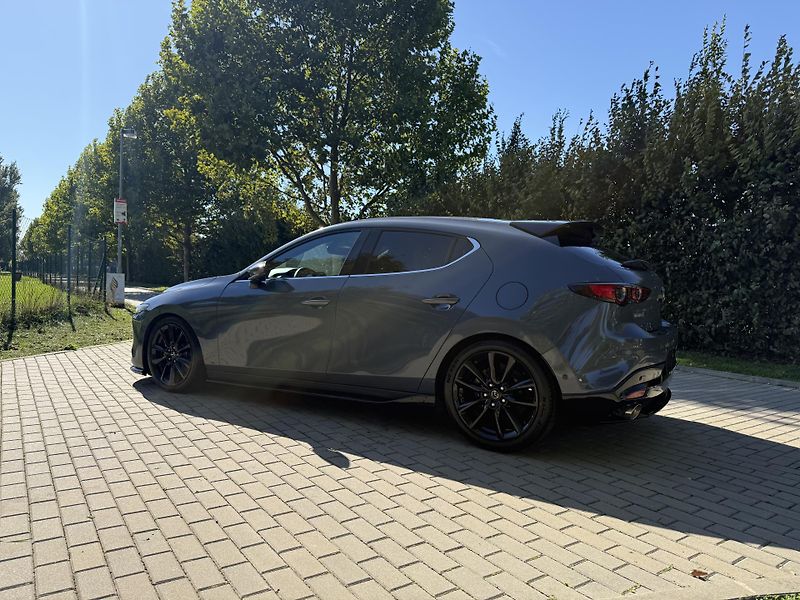 Mazda 3 2.0 Skyactiv-X Mild-Hybrid - fotka 6 z 33