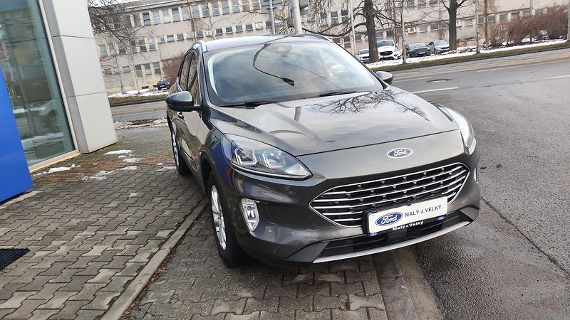 Ford Kuga (2022) 1,5 EBlue 88kWTitanium,Aut.8st - fotka 4 z 32