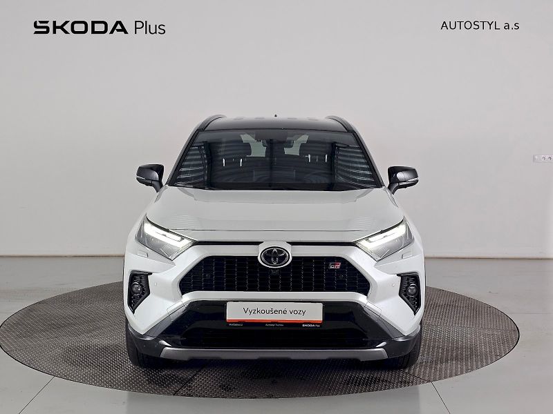 Toyota RAV4 (2025) 2.5HEV 222k 4X4 GR SPORT - fotka 4 z 32