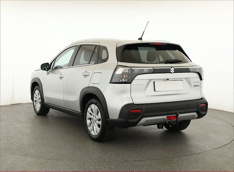 Suzuki SX4 S-Cross (2023) 1.5 Hybrid - fotka 4 z 16