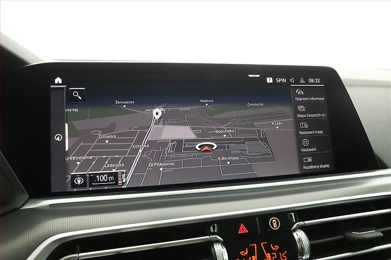 BMW X5 (2022) xDrive40i - fotka 14 z 21
