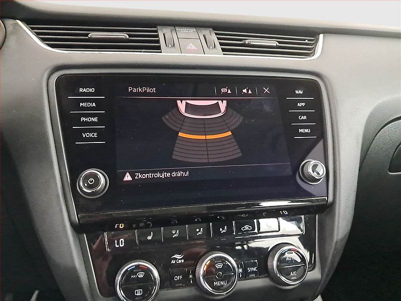 Škoda Octavia (2018) Style 2.0 TDI, Serv.kniha - fotka 16 z 20