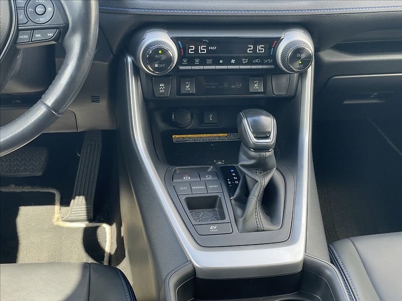 Toyota RAV4 2,5 Hybrid e-CVT Selection NAV - fotka 12 z 23